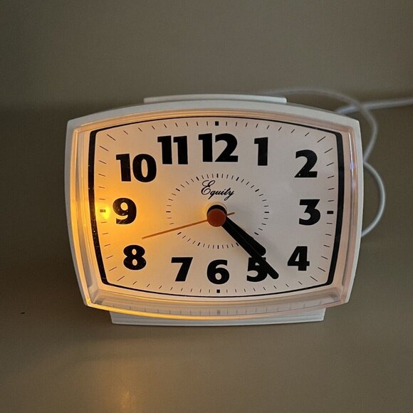 Equity by La Crosse 33100 Electric Silent Analog Alarm Clock - White - Picture 15 of 16
